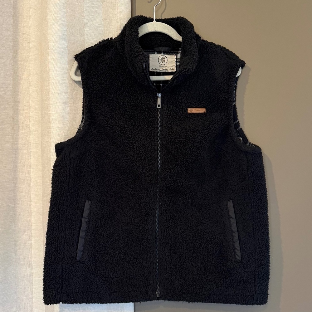 SAGE Collective Women's Black Sherpa Vest Plaid Fleece Lining, Size Large